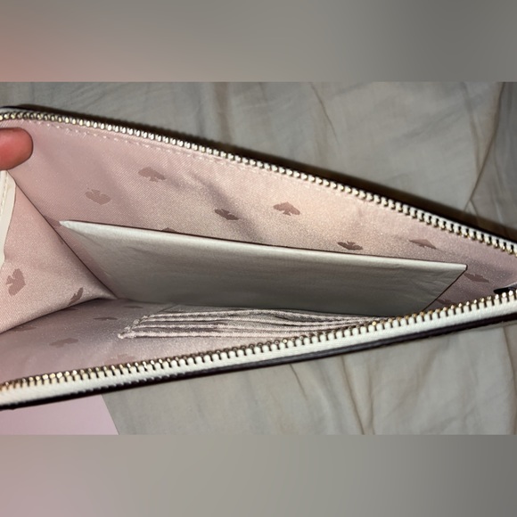 KATE SPADE Staci Medium L Zip Wristlet - Picture 4 of 4